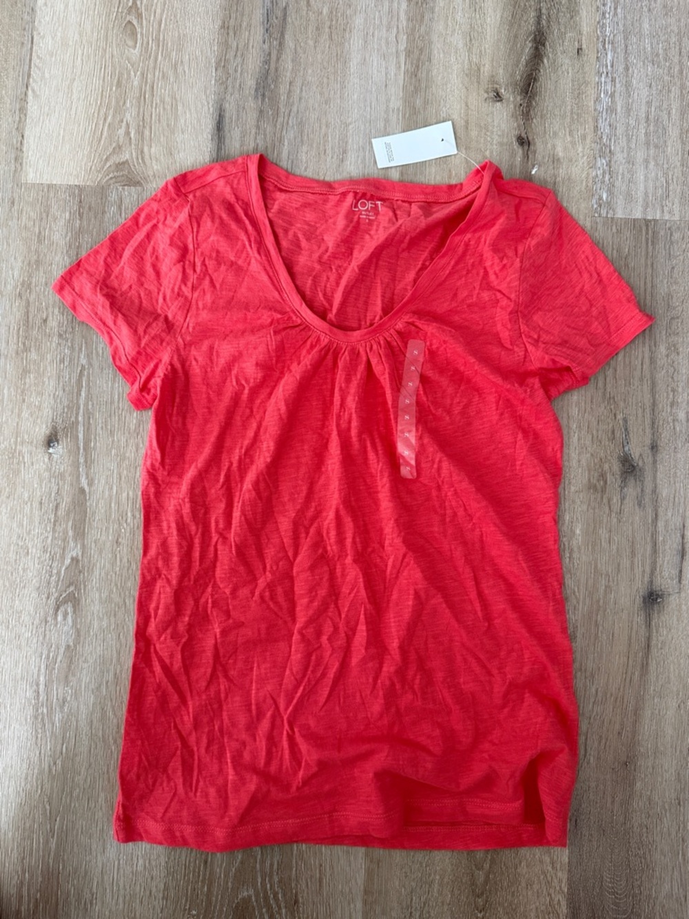 LOFT Red Scoop Neck Short Sleeve Tee
